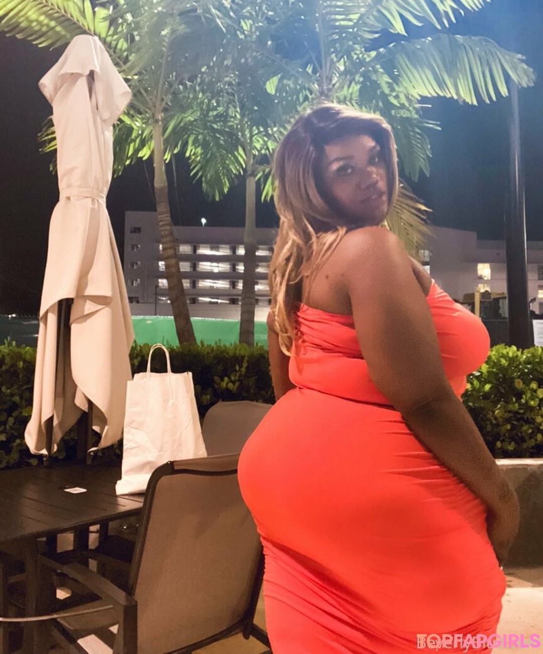 Photo nue de fuite OnlyFans de Beverlyblue3x #3 Photo nue de fuite OnlyFans de Beverlyblue3x #3