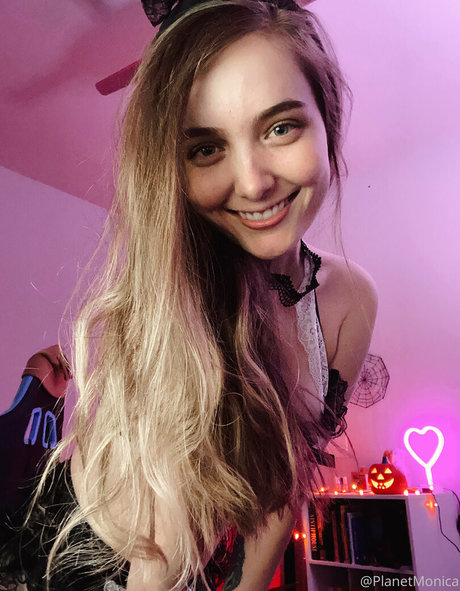 Planetmonica