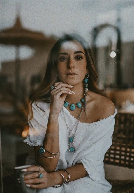 Amina Khalil