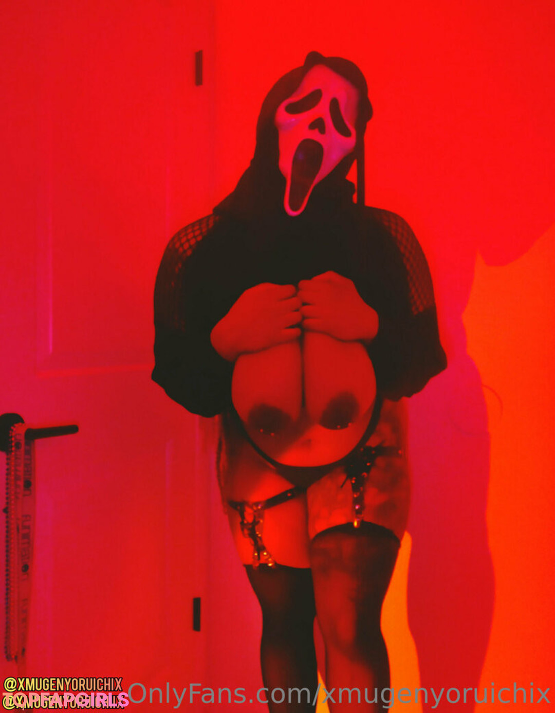 Photo nue de fuite OnlyFans de Xmugenyoruichix #57 Photo nue de fuite OnlyFans de Xmugenyoruichix #57