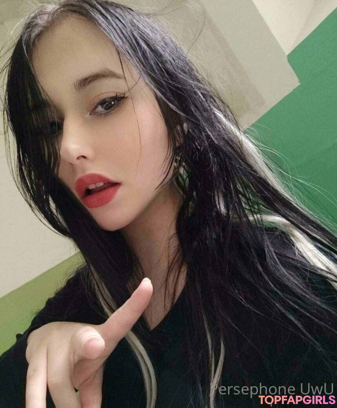Photo nue de fuite OnlyFans de Persefonefree1 #10 Photo nue de fuite OnlyFans de Persefonefree1 #10