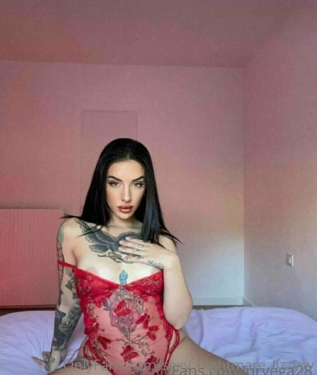 Sexy_nightmare_lizzyyy