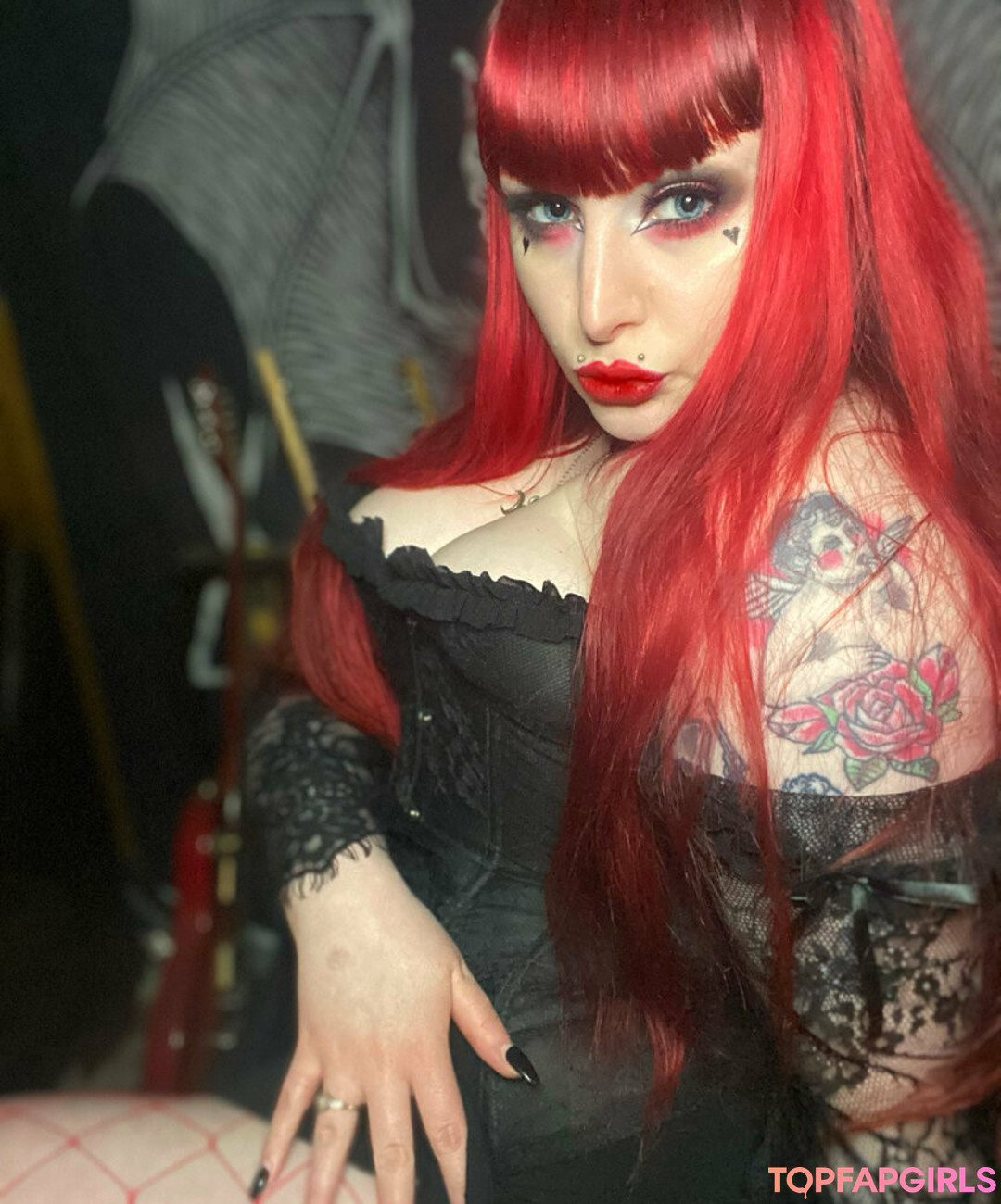 Photo nue de fuite OnlyFans de Lunarmoonwitch13 #2 Photo nue de fuite OnlyFans de Lunarmoonwitch13 #2