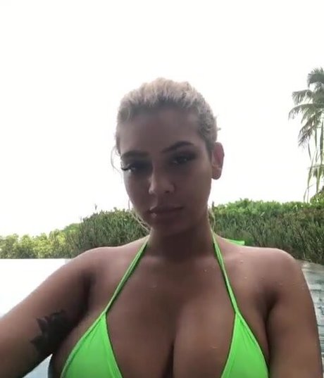 Photo nue de fuite OnlyFans de Annamariesarai