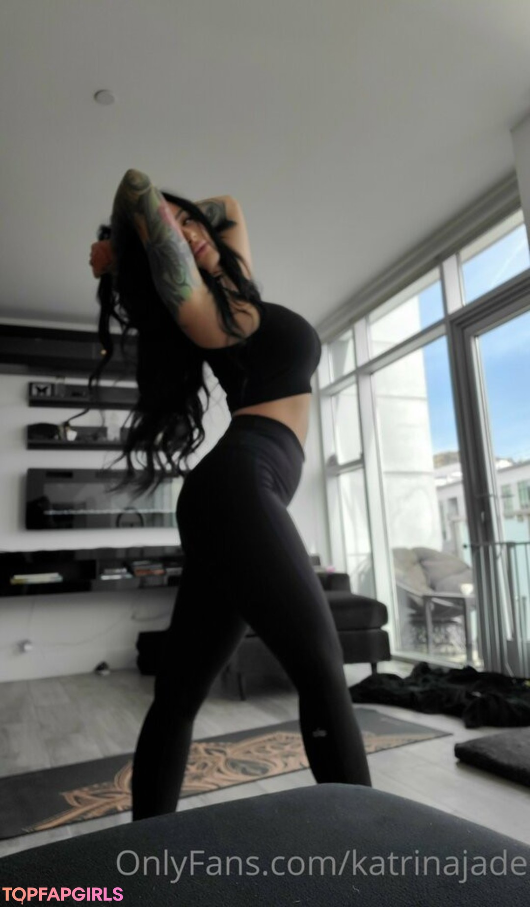 Photo nue de fuite OnlyFans de Katrinajade #293 Photo nue de fuite OnlyFans de Katrinajade #293