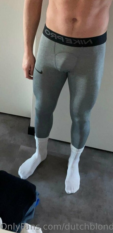 Photo nue de fuite OnlyFans de Dutchblondsport