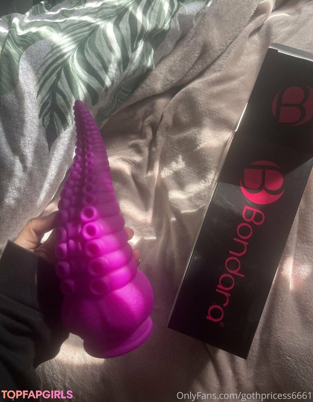 Photo nue de fuite OnlyFans de Gothprincess6661 #14 Photo nue de fuite OnlyFans de Gothprincess6661 #14