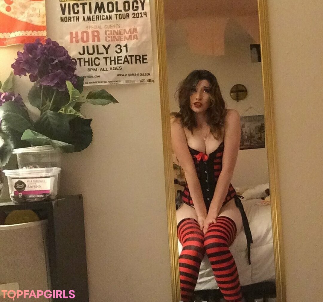 Photo nue de fuite OnlyFans de Theesavannawhitee #417 Photo nue de fuite OnlyFans de Theesavannawhitee #417