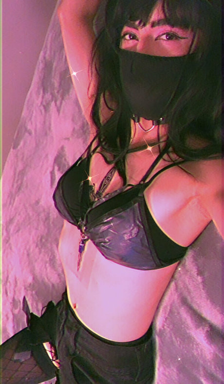Photo nue de fuite OnlyFans de Tinysexilexi666