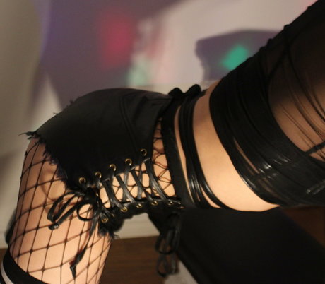 Tinysexilexi666