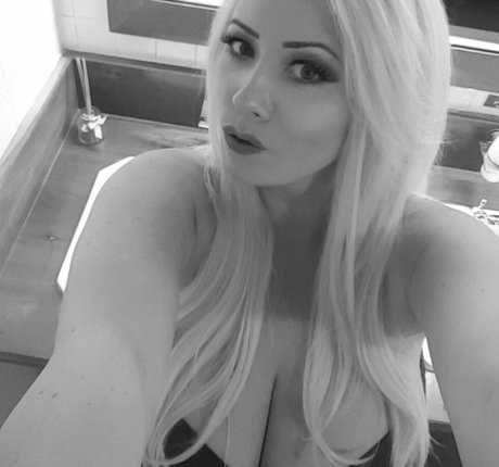 Photo nue de fuite OnlyFans de Stephanie Fox