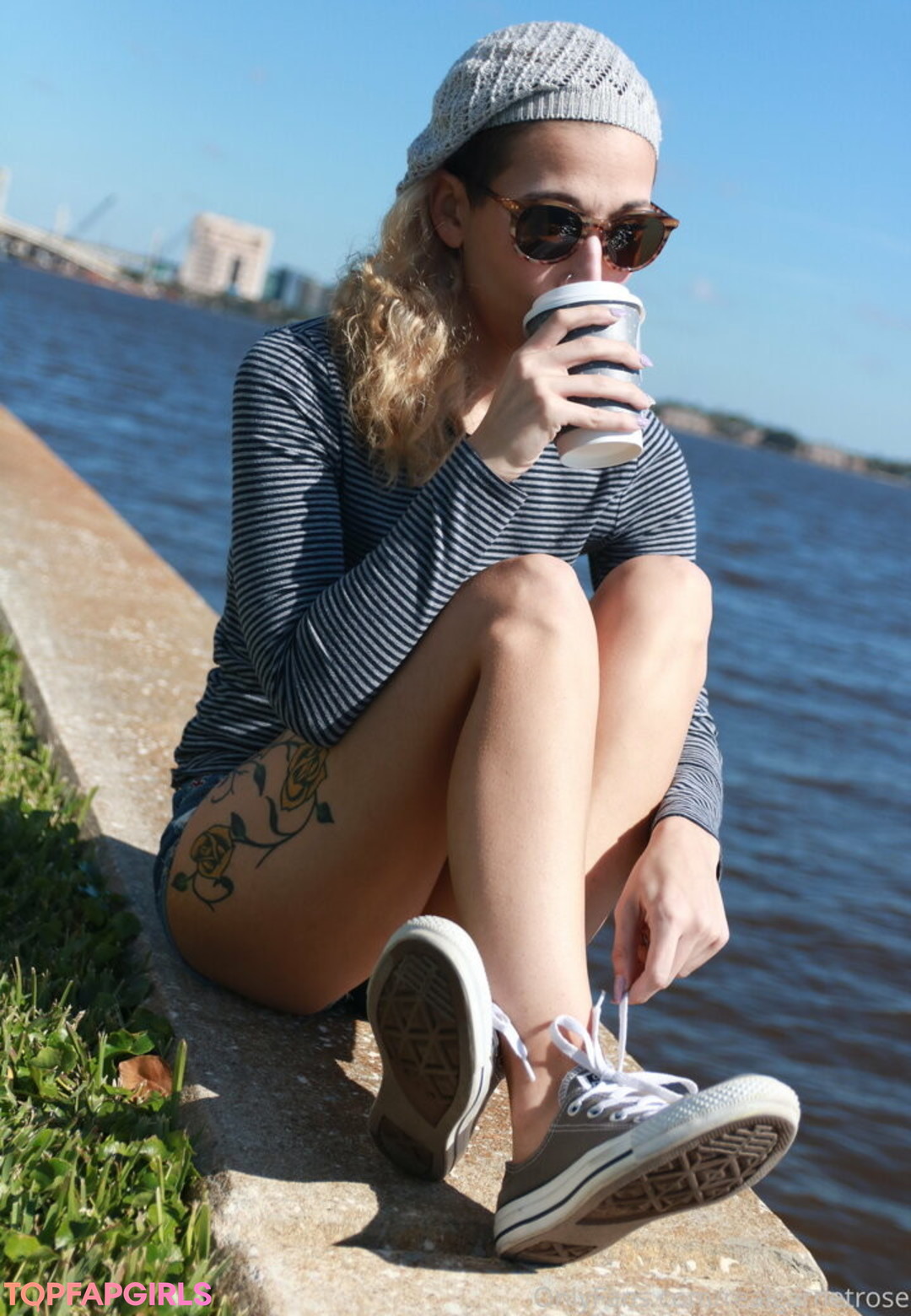 Photo nue de fuite OnlyFans de Realgarnetrose #489 Photo nue de fuite OnlyFans de Realgarnetrose #489