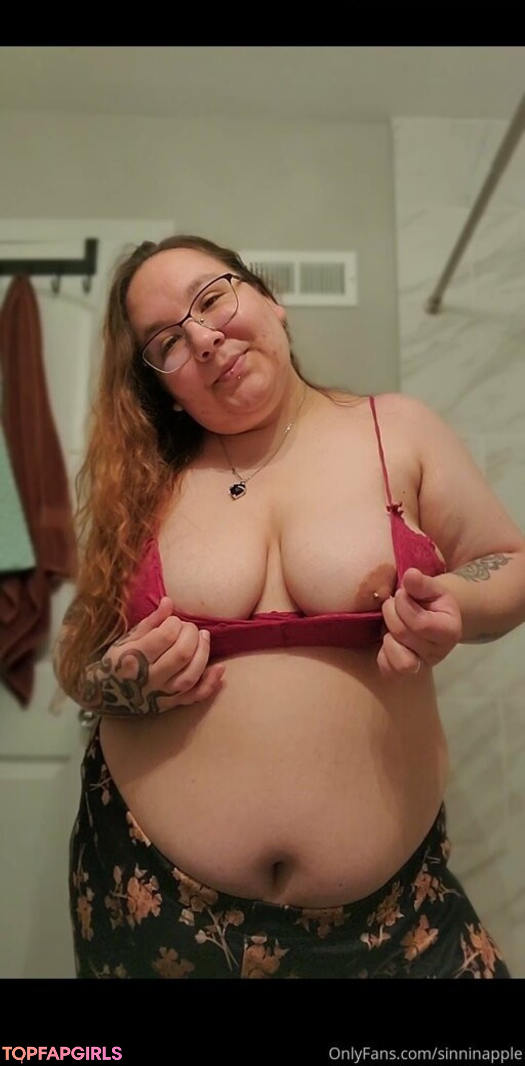 Photo nue de fuite OnlyFans de Sinnfulapple420 #39 Photo nue de fuite OnlyFans de Sinnfulapple420 #39