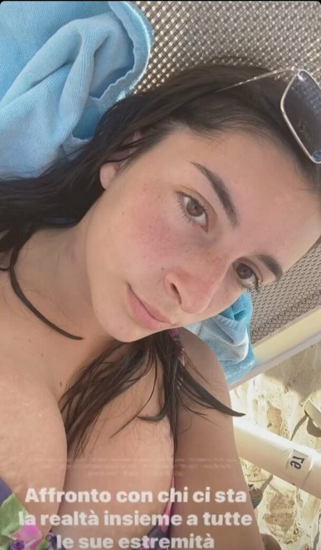 Photo nue de fuite OnlyFans de Vittoria Rubeo