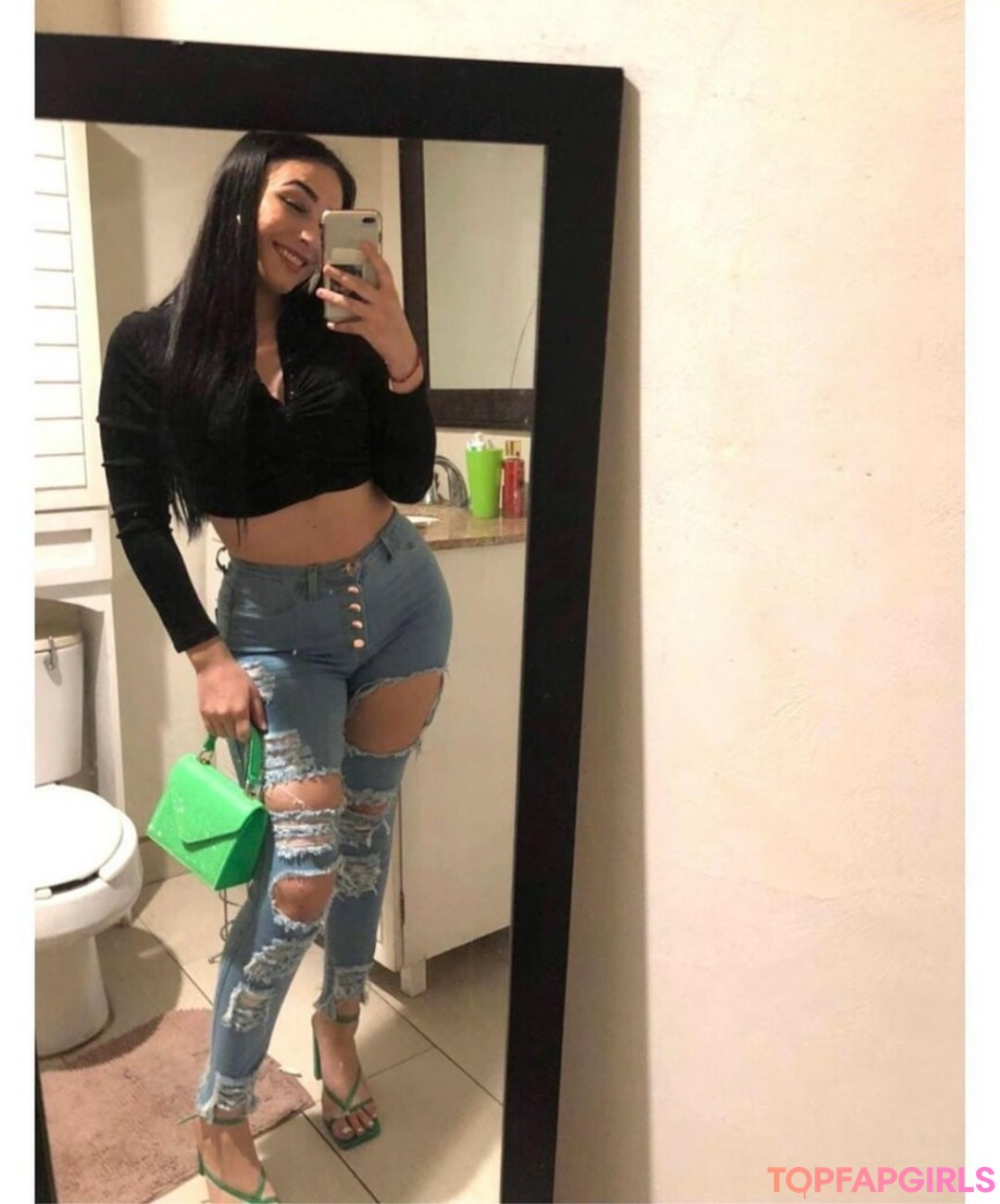 Photo nue de fuite OnlyFans de Diditafit #26 Photo nue de fuite OnlyFans de Diditafit #26