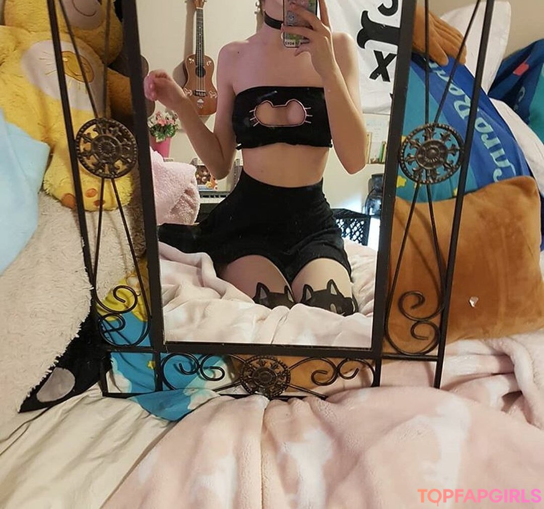 Photo nue de fuite OnlyFans de Emmanoodle #3 Photo nue de fuite OnlyFans de Emmanoodle #3