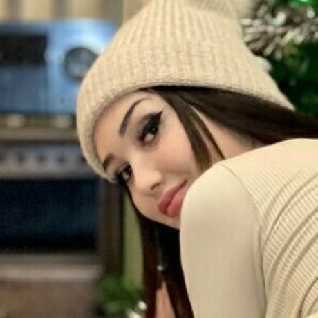 Laura_doll