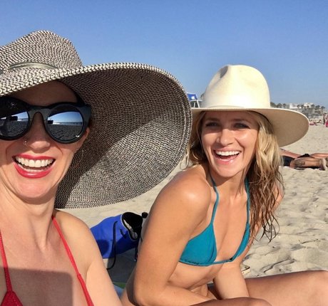 Shantel VanSanten