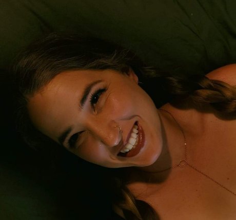 Photo nue de fuite OnlyFans de Lizzie All Day
