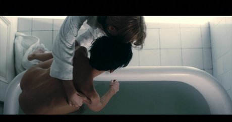 Elena Anaya