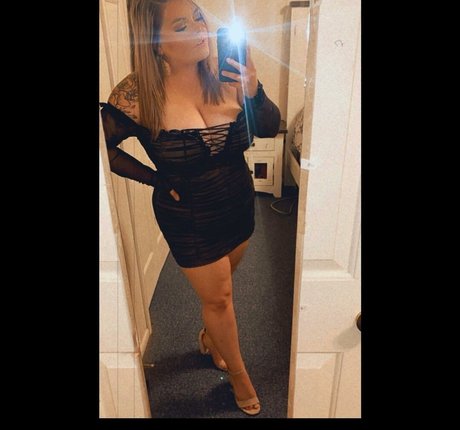 Lilly Zamora