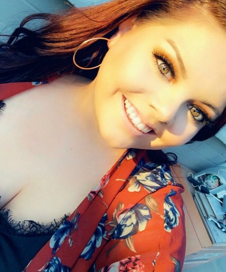 Lilly Zamora