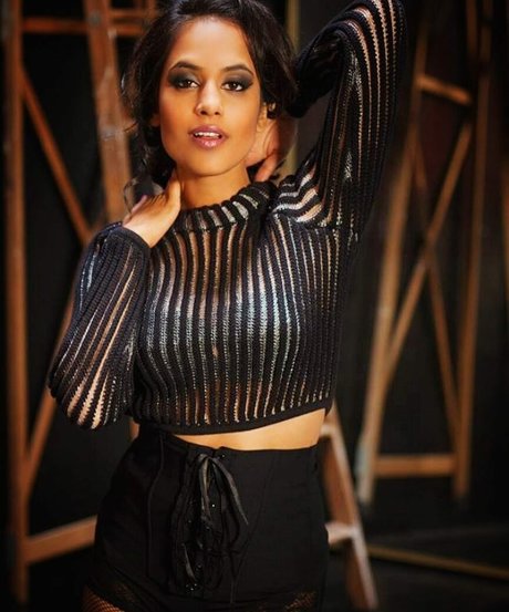 Photo nue de fuite OnlyFans de Agam Darshi