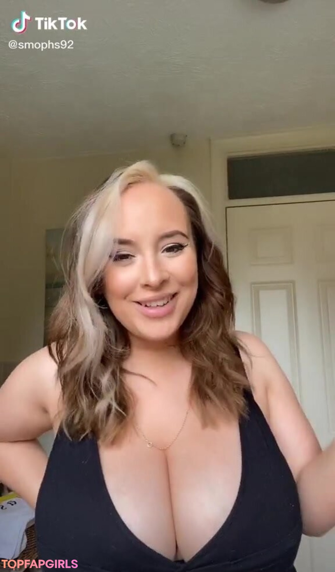 Photo nue de fuite OnlyFans de Smophs92 #30 Photo nue de fuite OnlyFans de Smophs92 #30