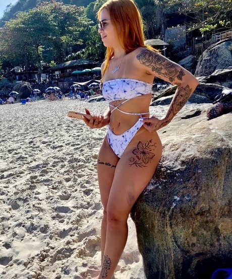 Photo nue de fuite OnlyFans de Tyellen Rodrigues