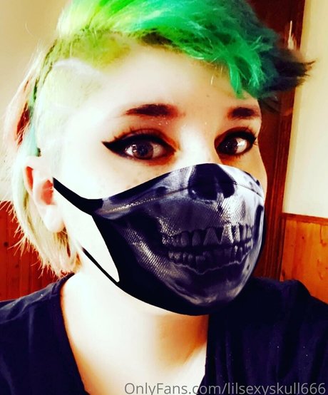 Photo nue de fuite OnlyFans de Skylar Rose Zombiez