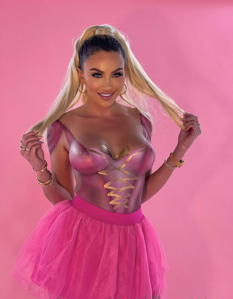 Khloe Terae