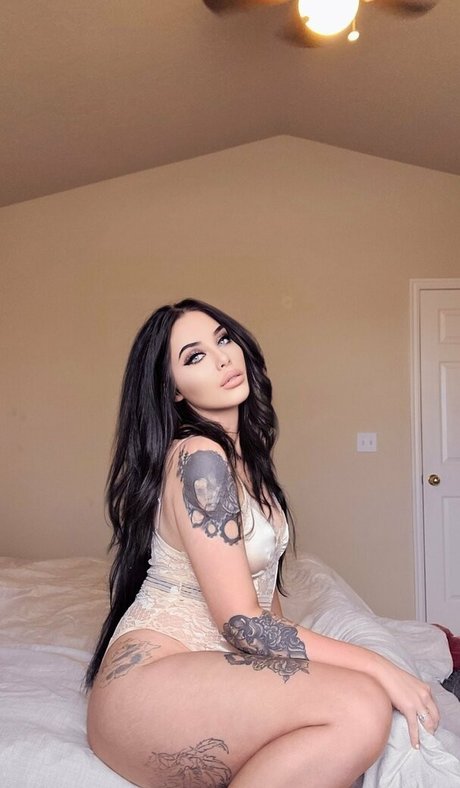 Photo nue de fuite OnlyFans de Deavan Clegg