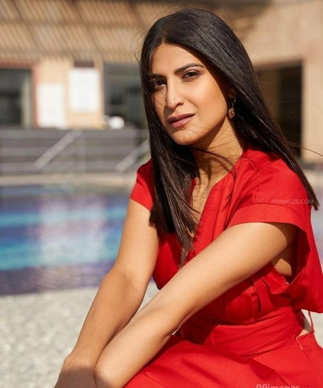 Aahana Kumra