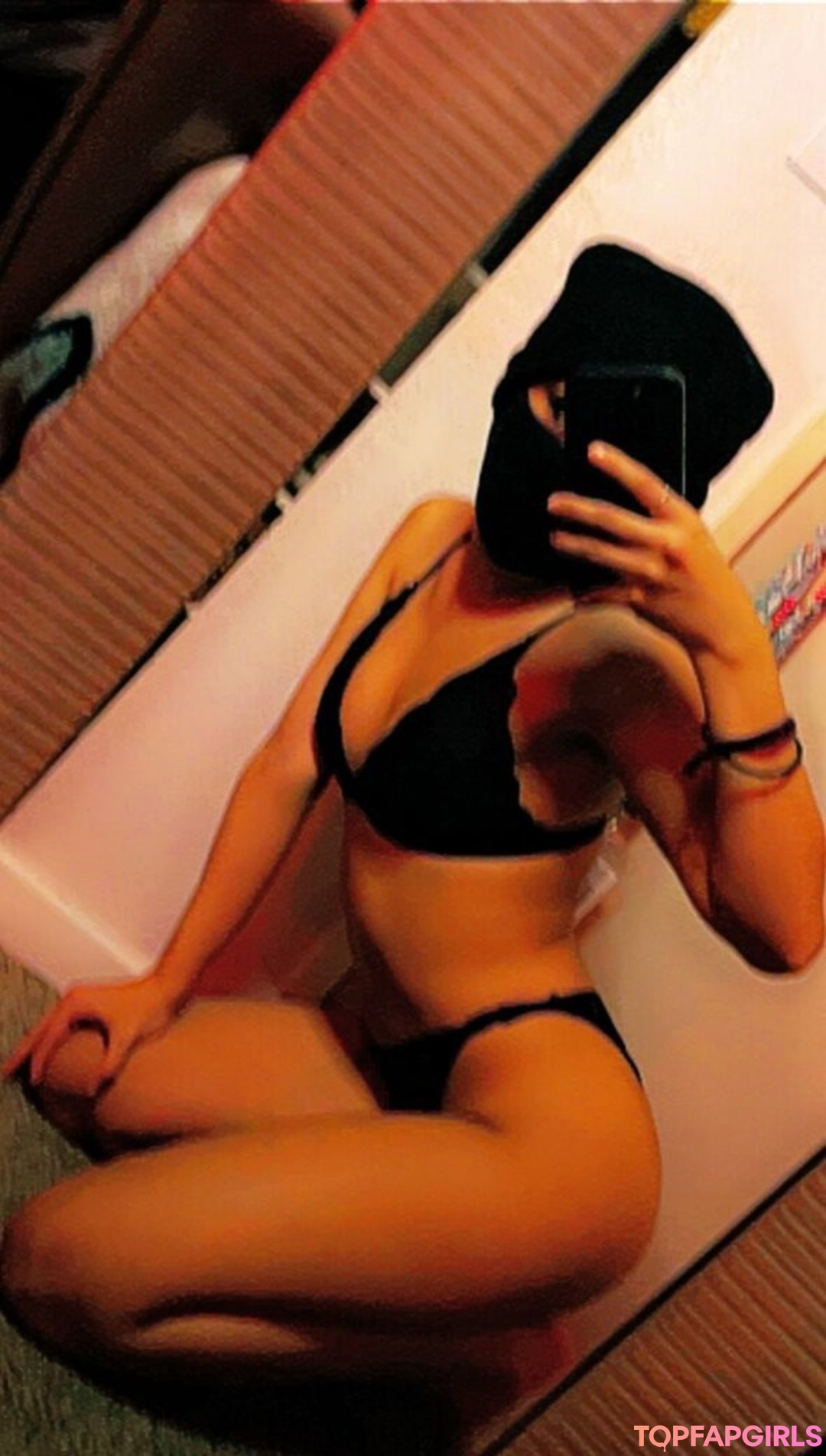 Photo nue de fuite OnlyFans de Dragonfoxxx #5 Photo nue de fuite OnlyFans de Dragonfoxxx #5