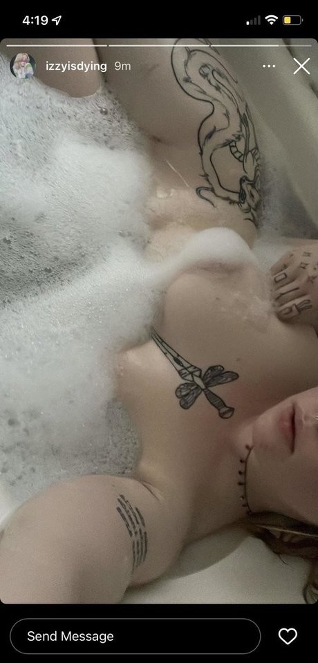 Photo nue de fuite OnlyFans de Izzyisdying