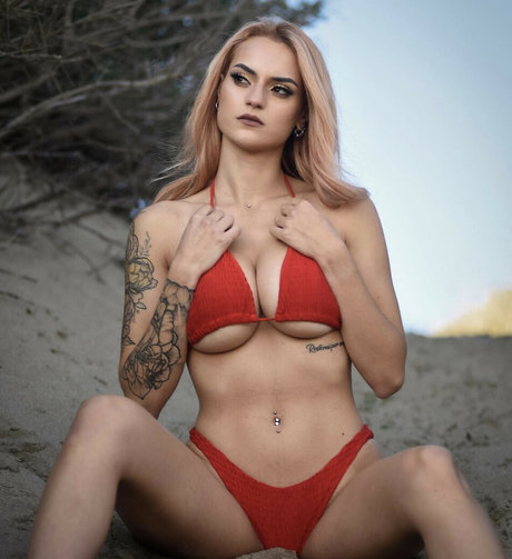 Photo nue de fuite OnlyFans de Linda Fioretti