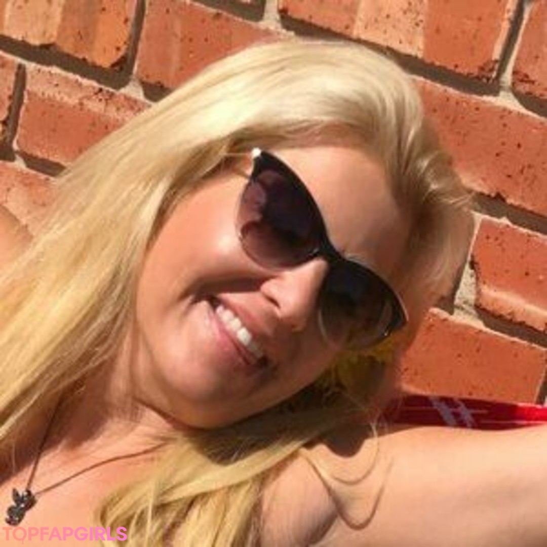 Photo nue de fuite OnlyFans de Taylor Leigh #5 Photo nue de fuite OnlyFans de Taylor Leigh #5