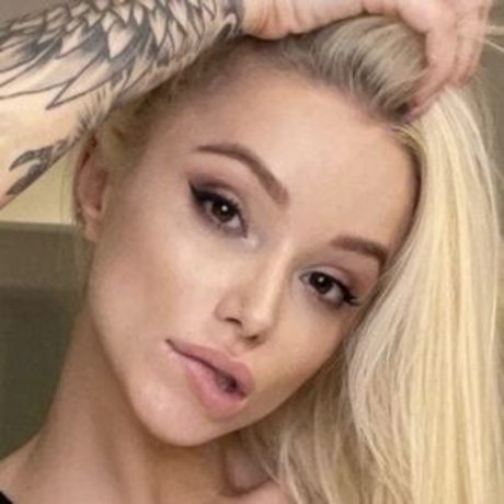 Photo nue de fuite OnlyFans de Liza Vdovina