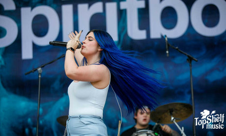 WomenMetal