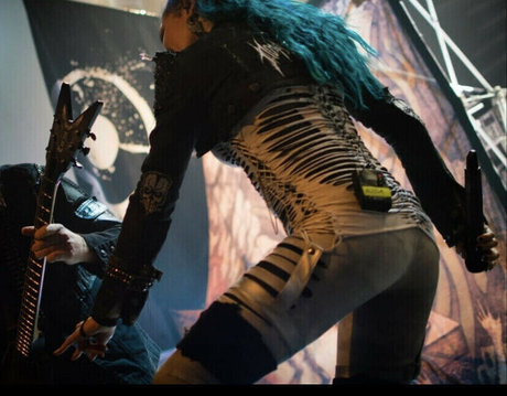 Photo nue de fuite OnlyFans de Womenmetal