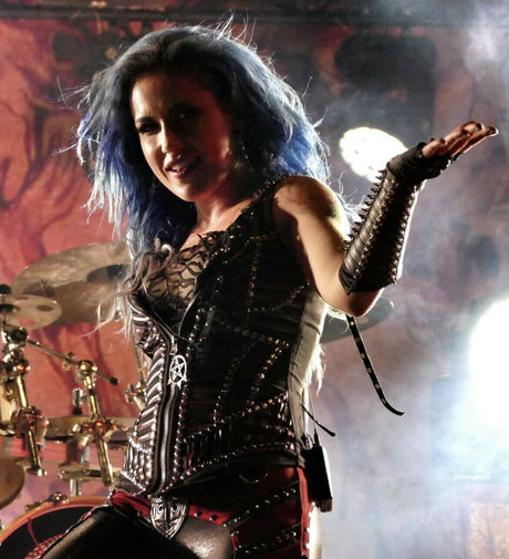 Photo nue de fuite OnlyFans de Womenmetal
