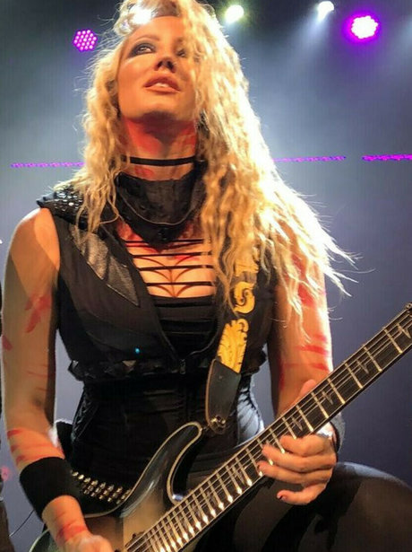 WomenMetal