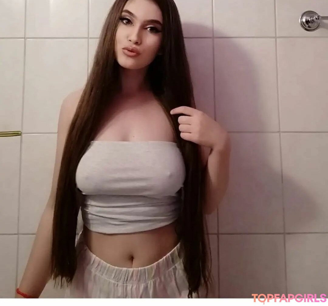 Photo nue de fuite OnlyFans de Coandamihaelaa #2 Photo nue de fuite OnlyFans de Coandamihaelaa #2