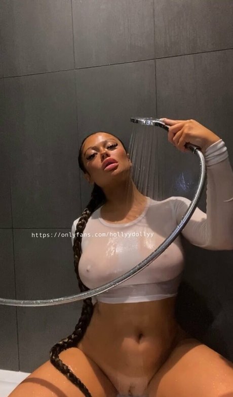 Photo nue de fuite OnlyFans de Hollydollyy
