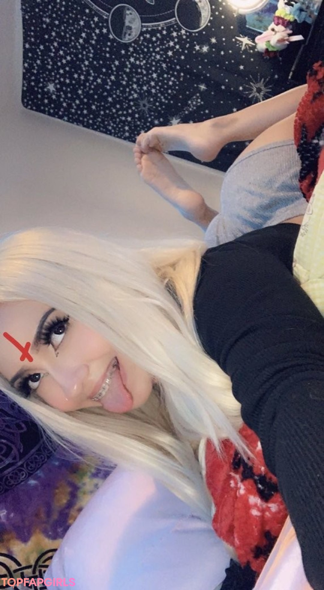 Photo nue de fuite OnlyFans de Dezzyikez #33 Photo nue de fuite OnlyFans de Dezzyikez #33
