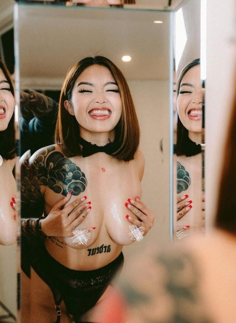 Photo nue de fuite OnlyFans de Nhu Dinh