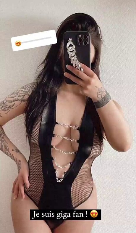 Photo nue de fuite OnlyFans de Ilona Cerneaux