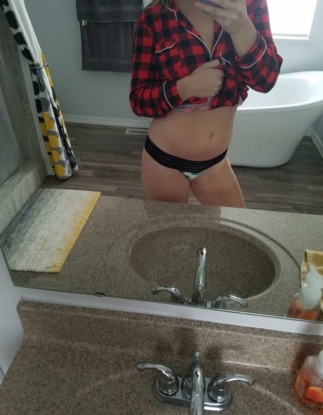 Photo nue de fuite OnlyFans de Grabymyneckk