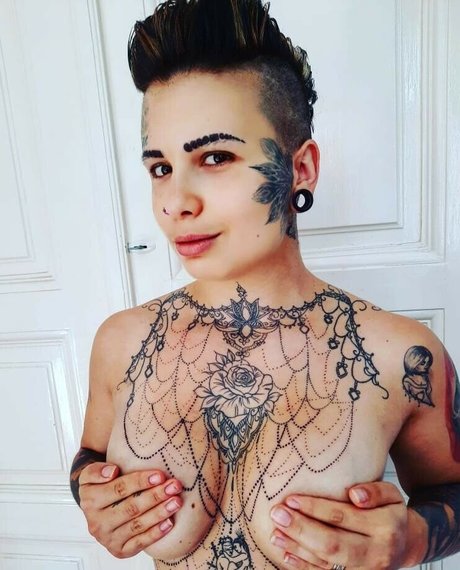 Mira Cuckold