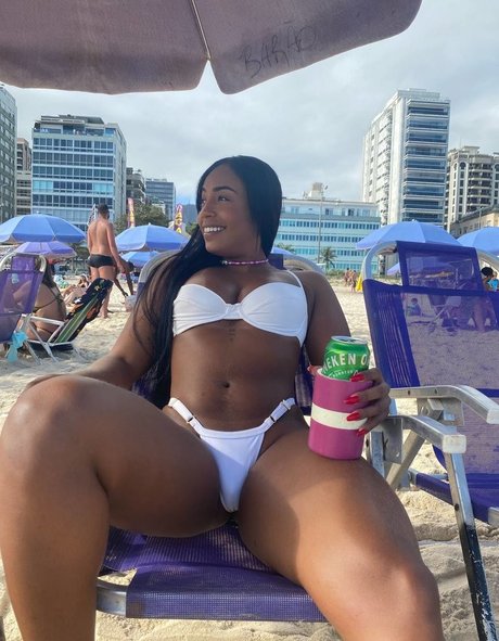 Photo nue de fuite OnlyFans de Thami Souza